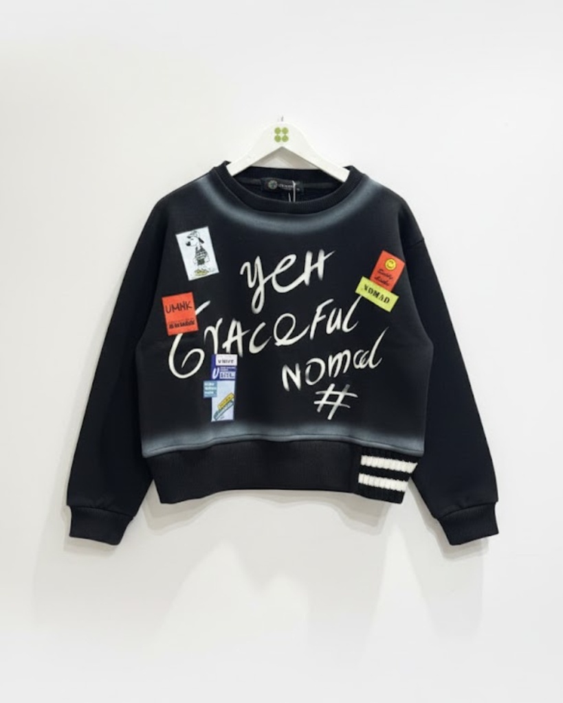 بلوزة فوتر smily lucky